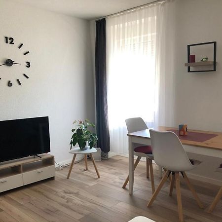 Grenznahe Ferienwohnung Mit 4 Schlafzimmern Grenzach-Wyhlen Luaran gambar